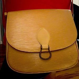 Preowned St cloud epi yellow